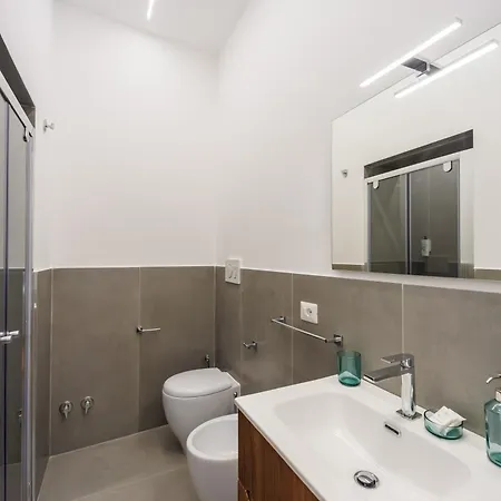 Apartment Pisanelli Blu By Houseinnaples *