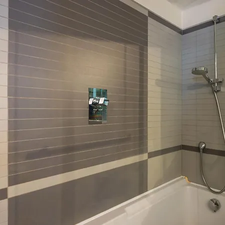 Apartman Blu Breeze On Seafront With Parking By Napoliapartments *