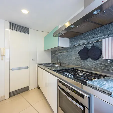 Apartman Blu Breeze On Seafront With Parking By Napoliapartments