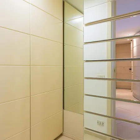 Blu Breeze On Seafront With Parking By Napoliapartments * Nápoly