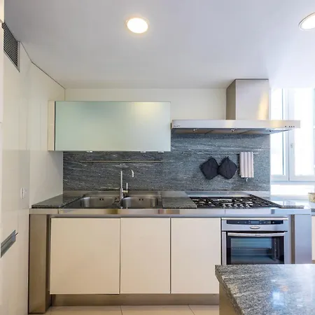 Apartman Blu Breeze On Seafront With Parking By Napoliapartments