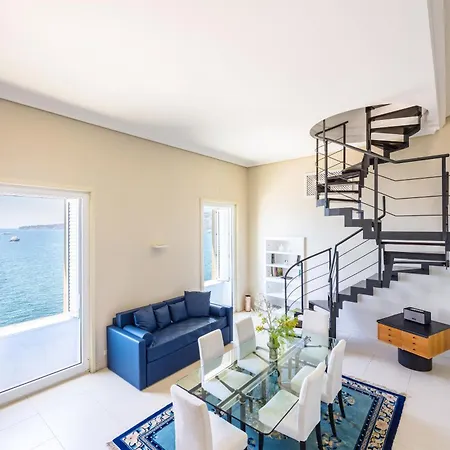 Blu Breeze On Seafront With Parking By Napoliapartments Nápoly