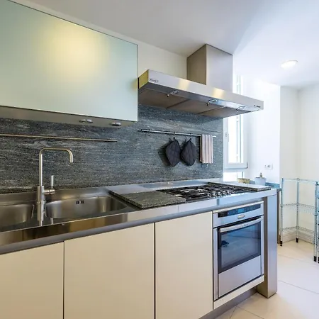 Blu Breeze On Seafront With Parking By Napoliapartments Nápoly