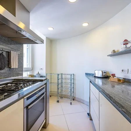 Blu Breeze On Seafront With Parking By Napoliapartments Nápoly
