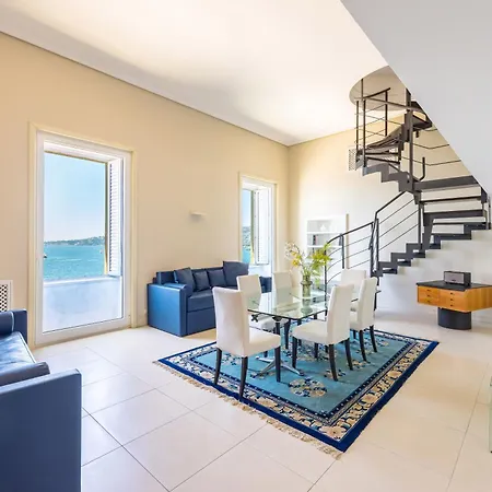 Blu Breeze On Seafront With Parking By Napoliapartments Nápoly