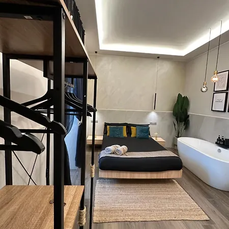 Falco Deluxe Apartman *