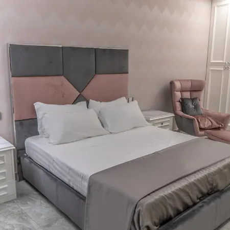 D'elite Chiaia Naples