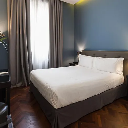 Hotel Boutique Metro 900 4*