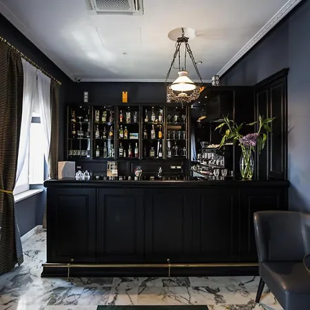 Boutique Metro 900 Hotel 4*