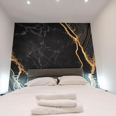 Gaudioso Center Appartement *