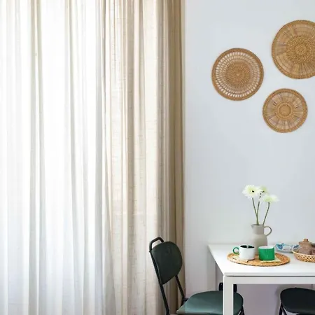 Pomodoro Ac Bed & Breakfast Napoli