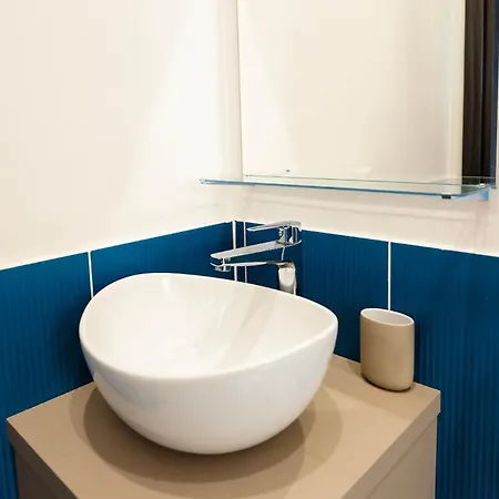 Interno 5 Affittacamere *