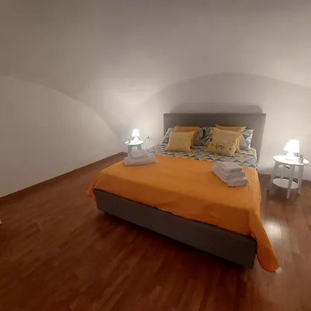 Holiday home Maison Partenopea