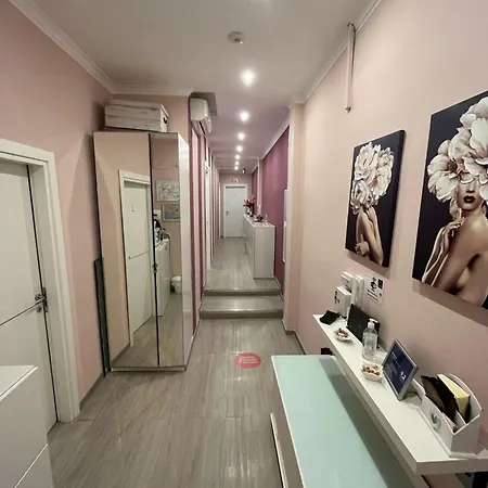 F.rooms 2* Naples