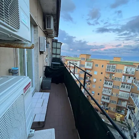 F.rooms