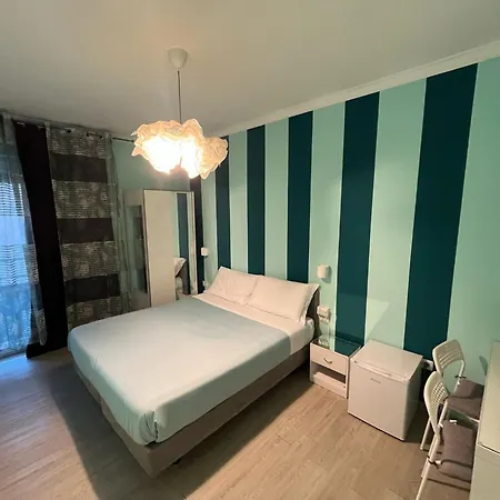 F.rooms