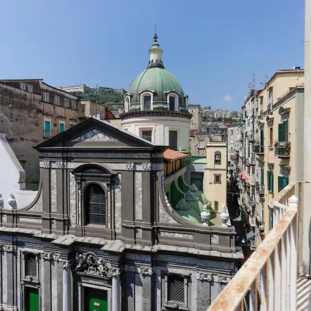 Via Tommaso Caravita 6 Appartamento Napoli