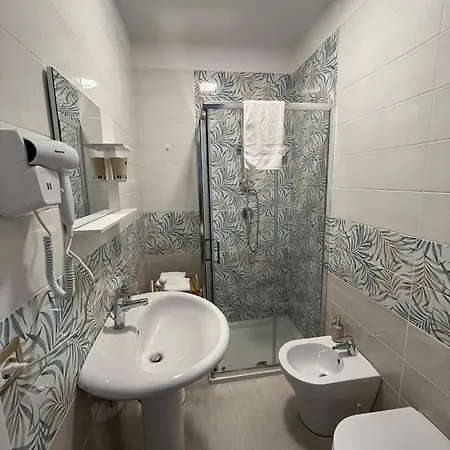 Affittacamere F Via Sementini Napoli
