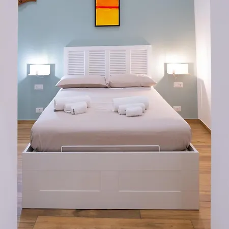Apartamento Colibri A Piazza Dante Nápoles