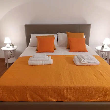 Maison Partenopea Holiday home