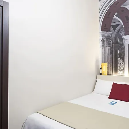 B&B Hotel Napoli Hotel Nápoles