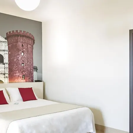 Hotel B&B Hotel Napoli 3*