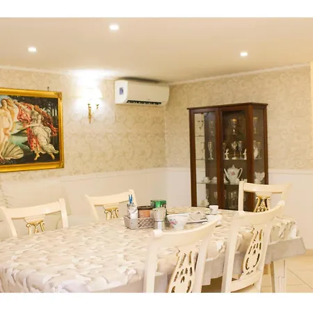 Lux & Comfort Apartment