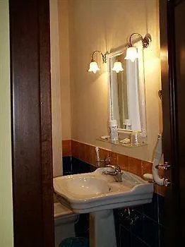 Napolimia Hotel 4*