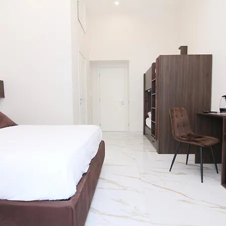 Auroom Hotel *