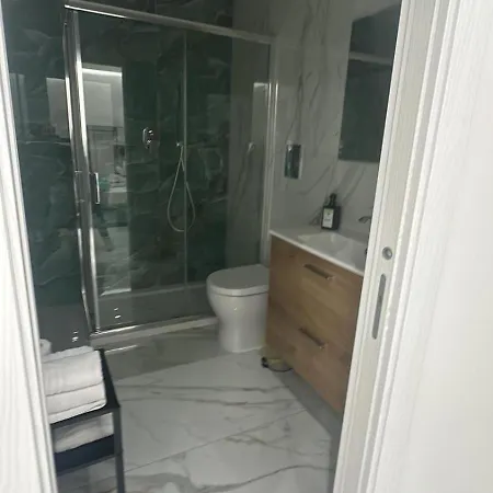 Emerald Guest house *