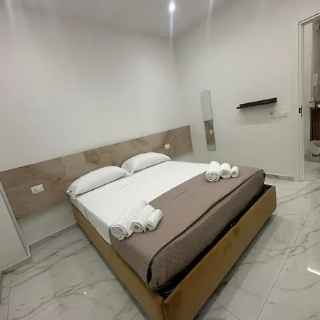 Guest house Emerald Naples