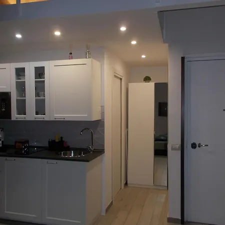 Akihome Portanova Apartment