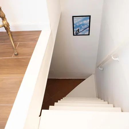 Apartment Vomerwood Loft - Luxe And Spacious House In Vomero Neapel