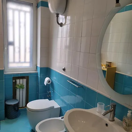 Spazioso E Panoramico Appartamento, Quartiere Vomero Appartamento *