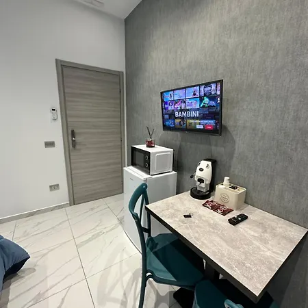Apartment Fly 2 Naples