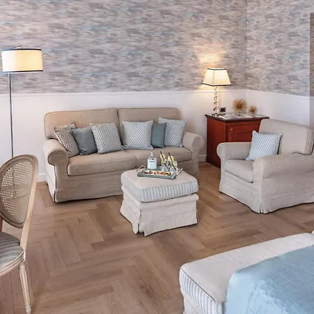Hotel Starhotels Terminus Neapol