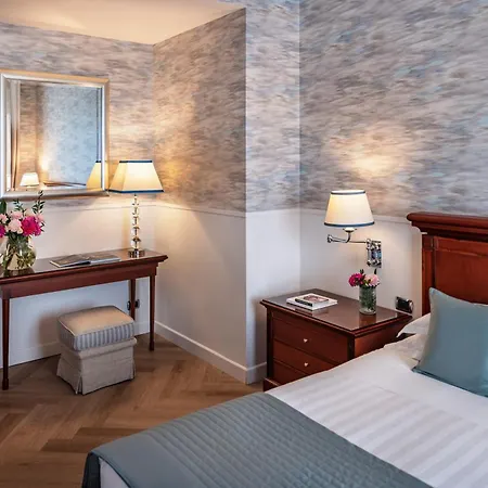 Starhotels Terminus Hotel Neapol