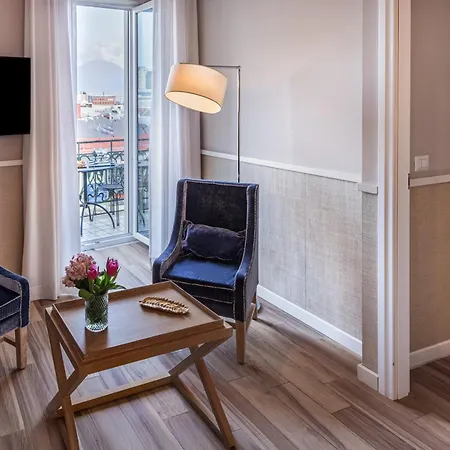 Starhotels Terminus 4* Neapol