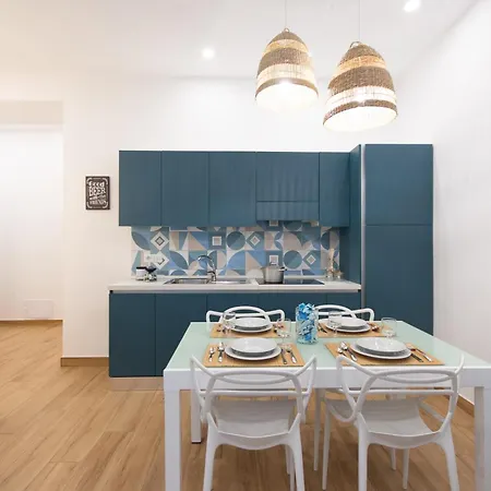 Pomodoro Ac 5* Napoli