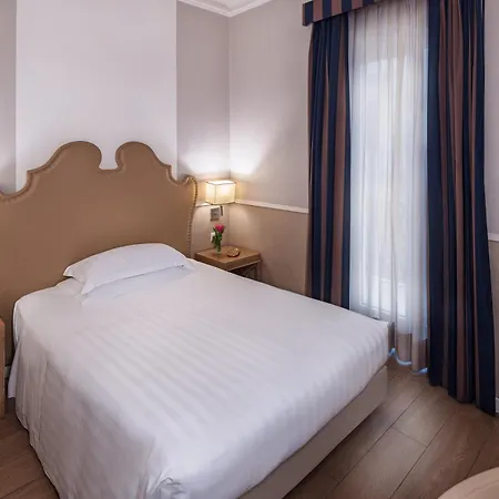 Starhotels Terminus 4* Neapol