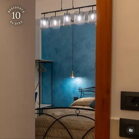 El Diez Guest house *