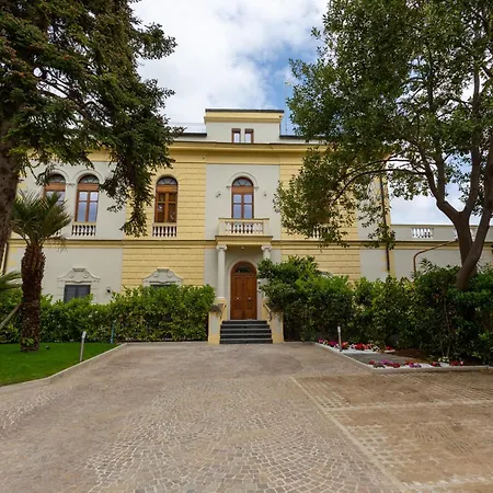 Bed & Breakfast Cipriano - Relais Di Charm Napoli