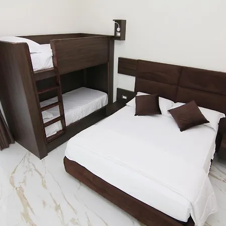 Hotel Auroom