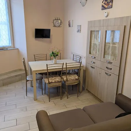 Appartamento La Dimora Di Dora Napoli