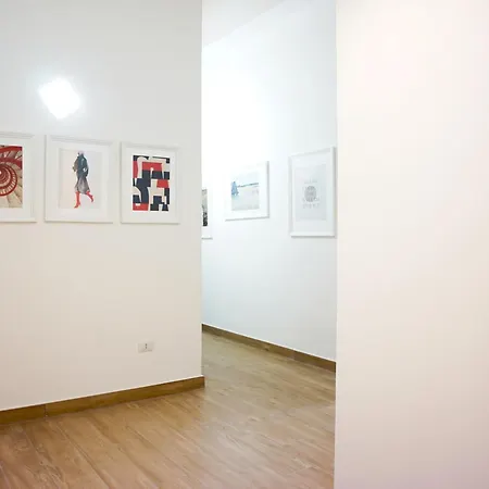 Unihome Apartment *