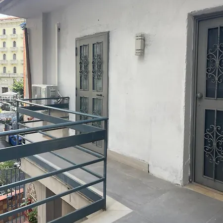 House Piazza Plebiscito By Loveinthetravel Bed and breakfast