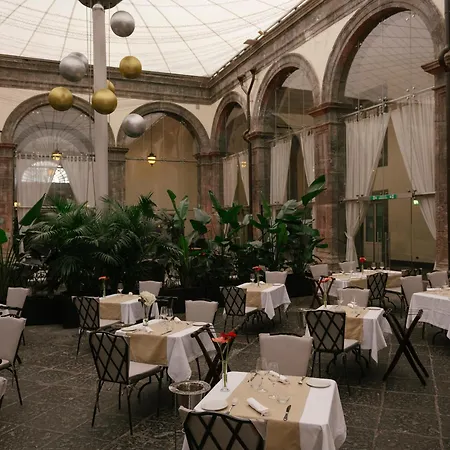 Palazzo Caracciolo Отель