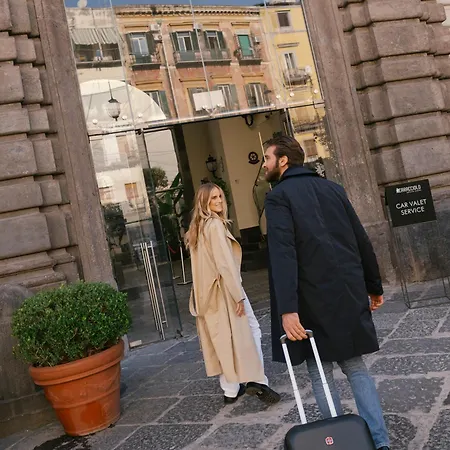 Palazzo Caracciolo Отель Неаполь