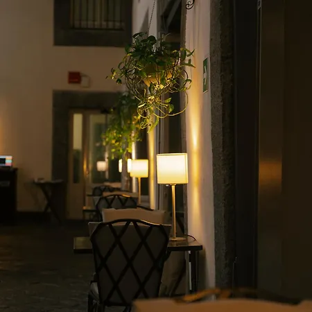 Отель Palazzo Caracciolo 4*