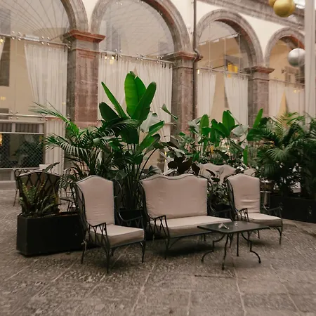 Palazzo Caracciolo Отель Неаполь